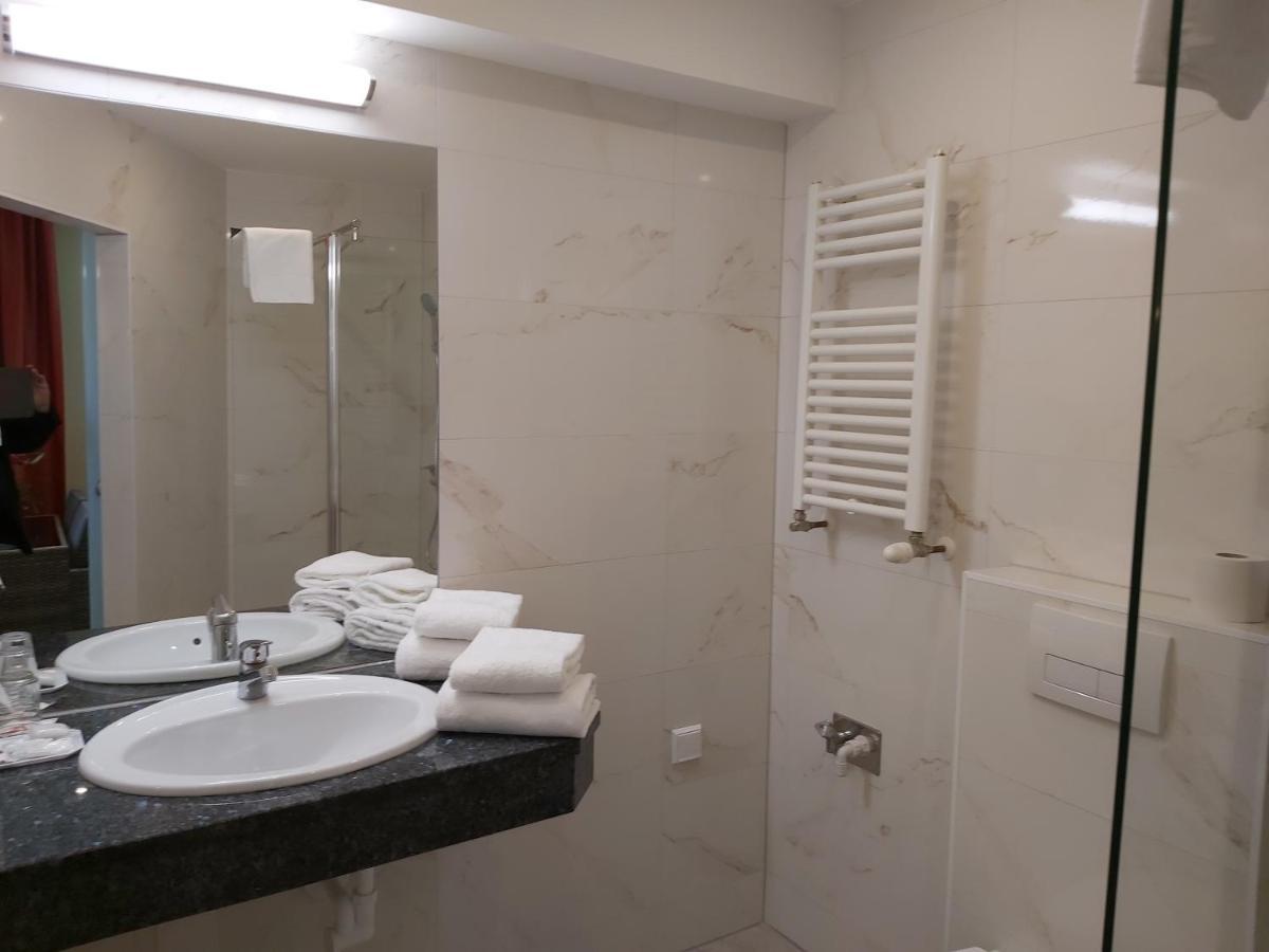 Appartement Aragia Klagenfurt am Woerthersee ภายนอก รูปภาพ