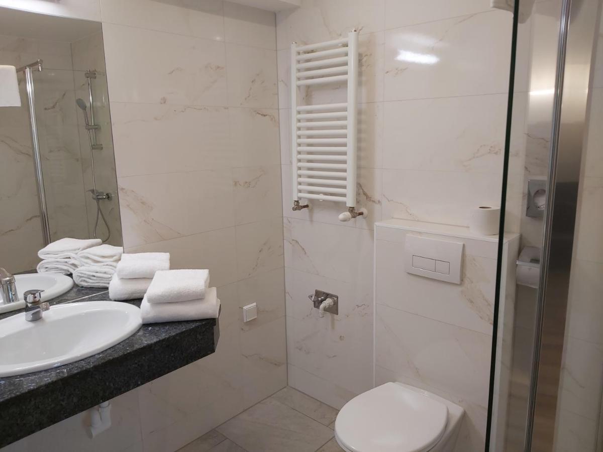 Appartement Aragia Klagenfurt am Woerthersee ภายนอก รูปภาพ